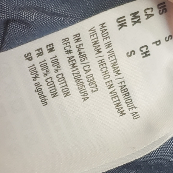 SOLD ! !! American Eagle Printed Everyday Shirt Small EUC - Picture 10 of 10